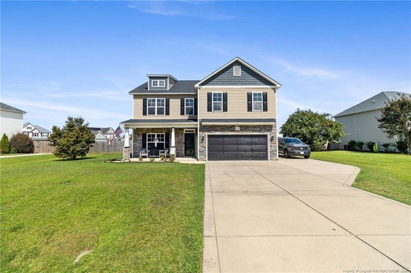 6648 CARRIAGE CROSSING RD, HOPE MILLS, NC 28348 - Image 265cc47405fb4e6e1c880e067a4aa20c/2367417837