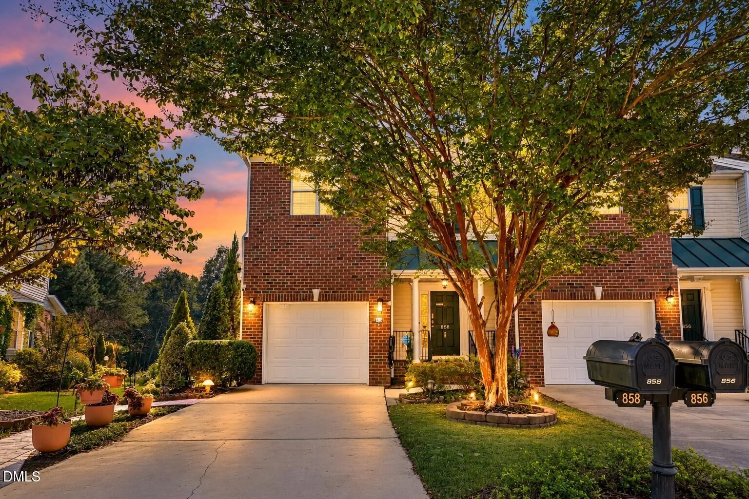 858 Saratoga Drive