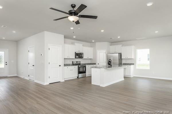 28 Rider Street