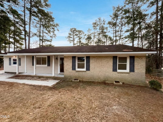 1004 VESPER LN, FAYETTEVILLE, NC 28311 - Image 28c853c39f7ba590a38bb5e1e2f02efa/3537663382