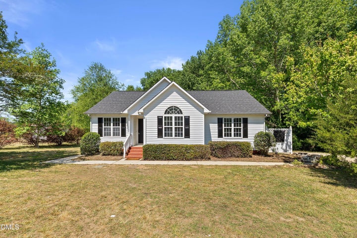 Photo 1 of 43 — 105 Mccoy Drive, Smithfield, NC 27577