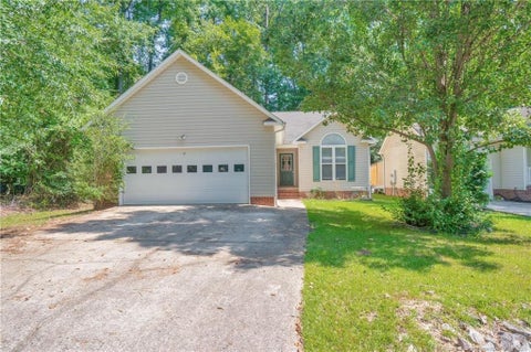 Photo of 1645 N Stonegate, Sanford, NC 27332 (MLS # LP768835)