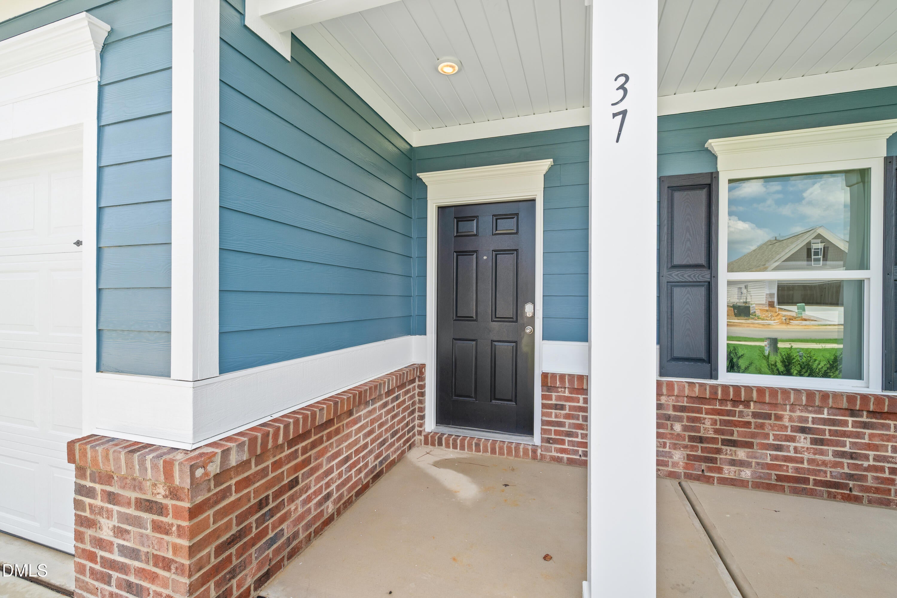 37 Chardonnay Drive