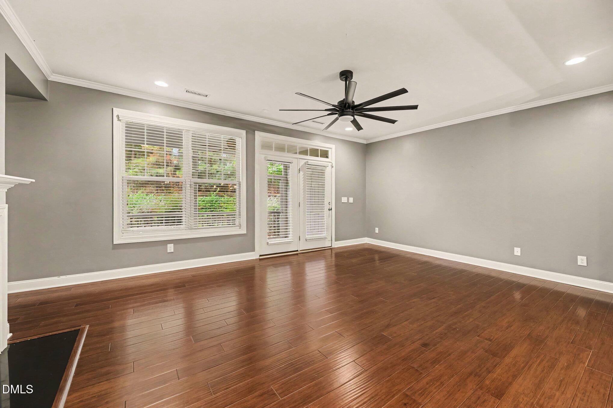 104 Hundred Oaks Lane