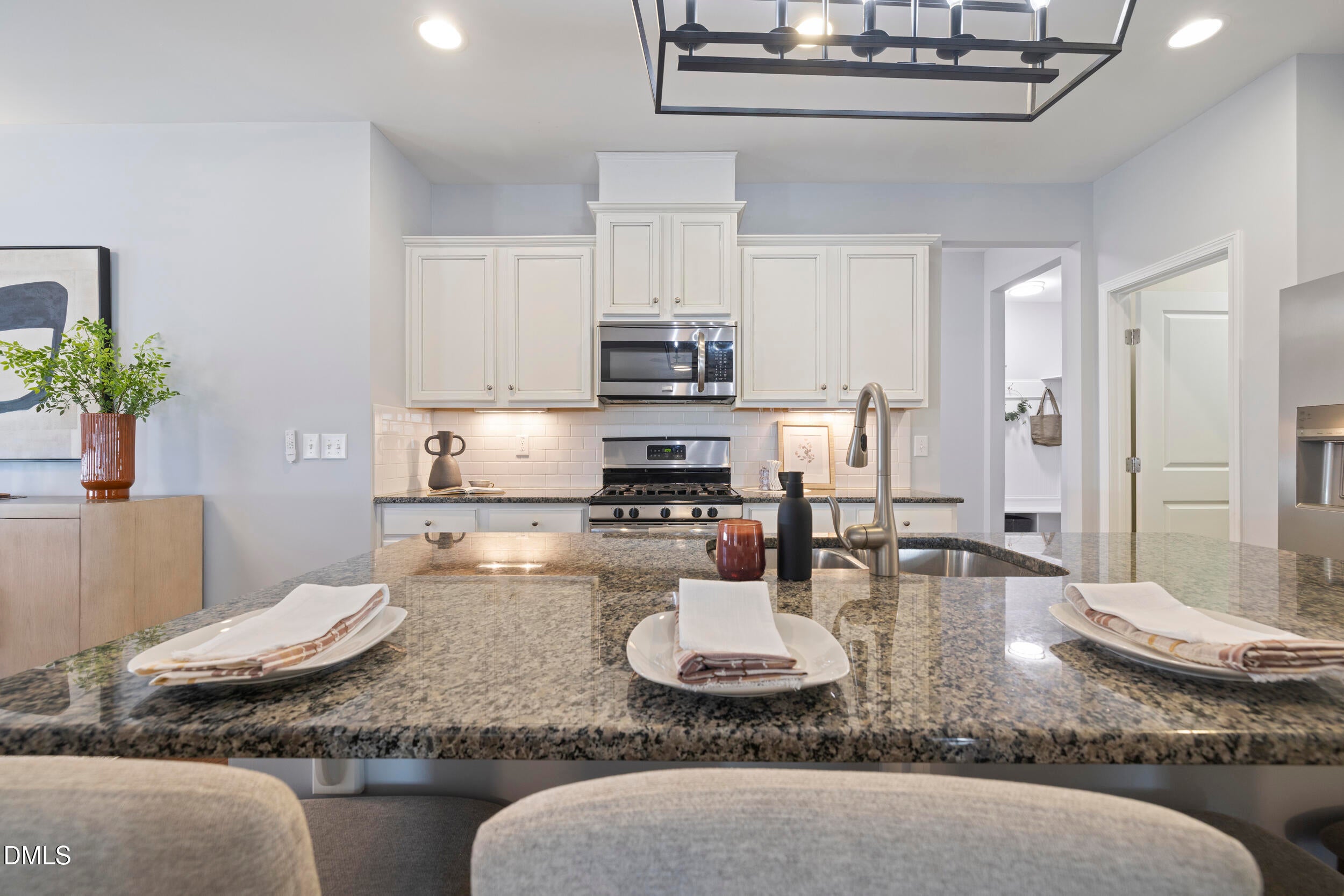 1210 Gaby Lane
