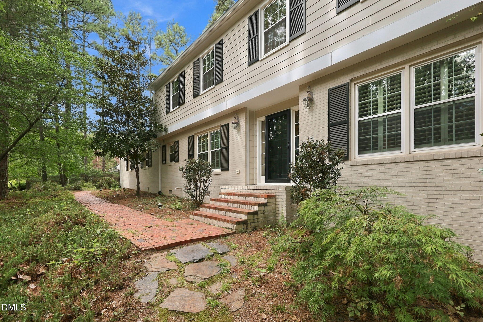 3724 Darwin Road