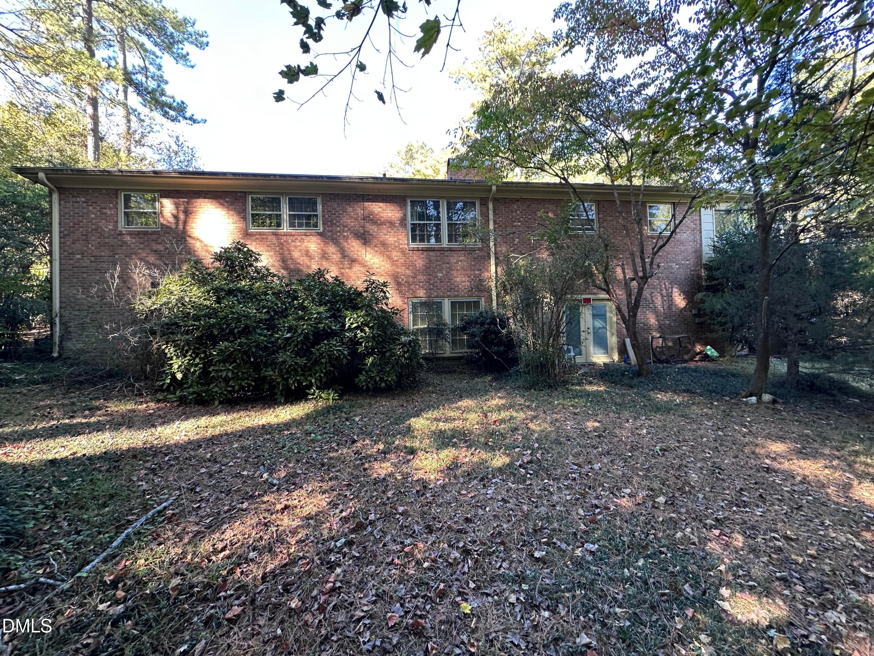 4202 Laurel Hills Road