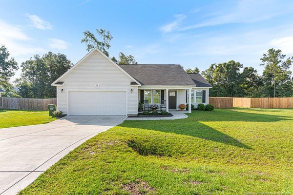 18 TERRIER CT, PARKTON, NC 28371 - Image 2a71df8f9bf1b40a9b7d4e2495779a2b/2927532292