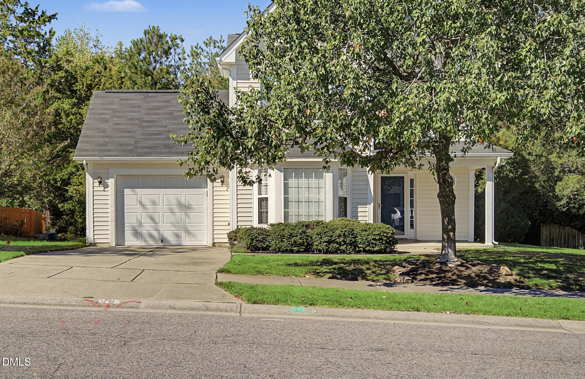 433 Holly Thorn Trace