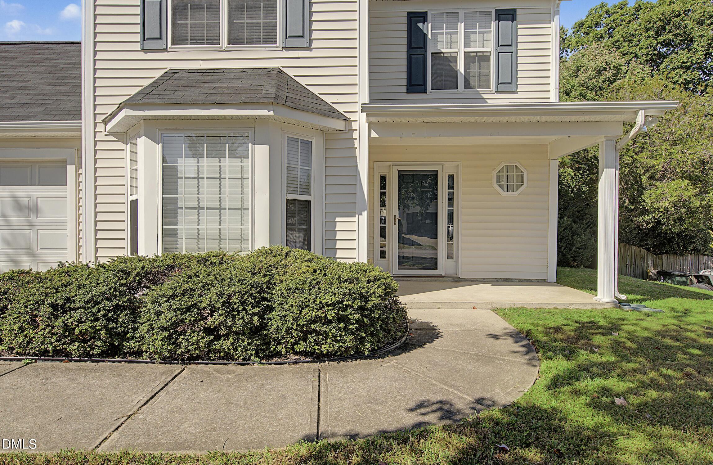 433 Holly Thorn Trace