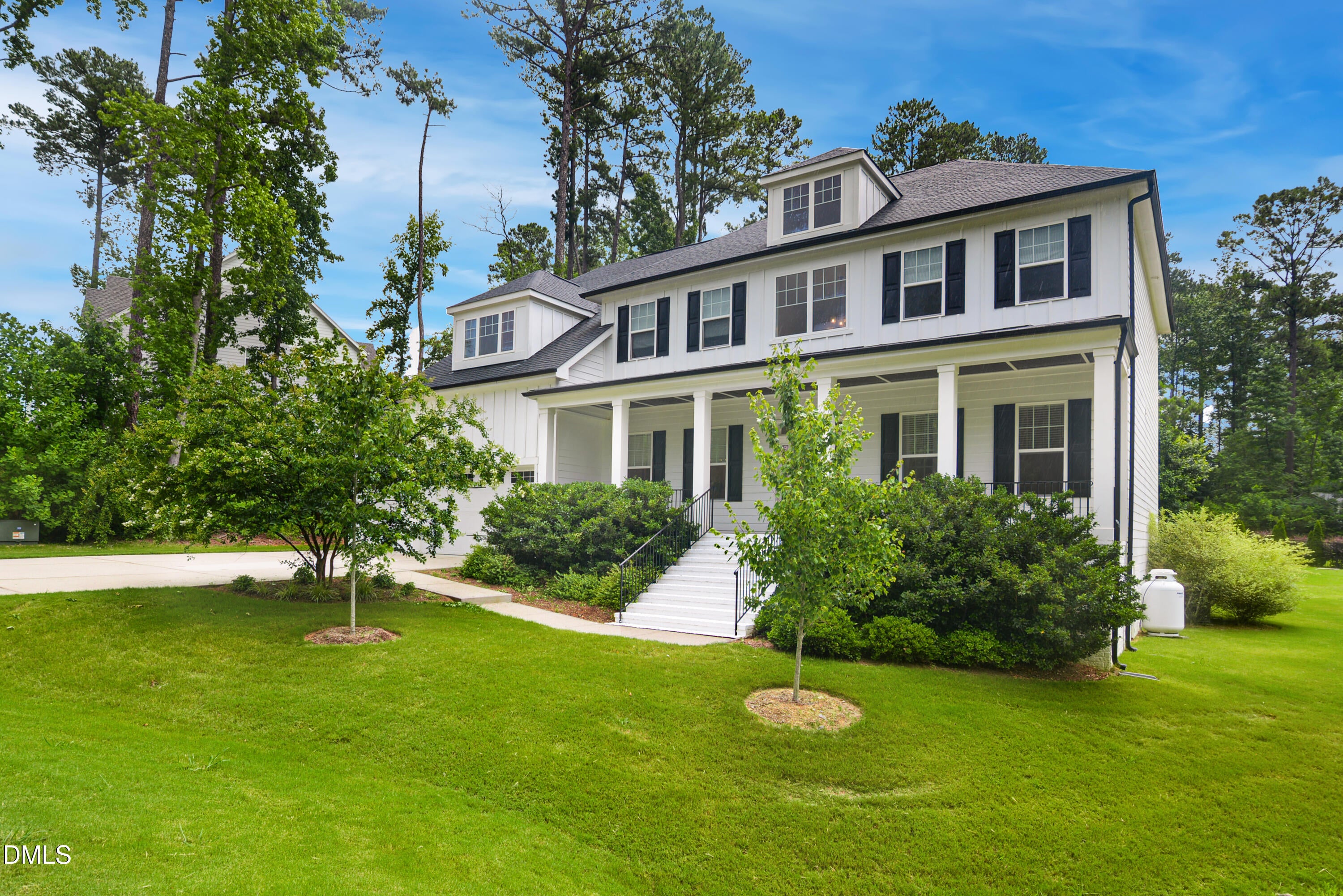 1529 Meadows Bank Way