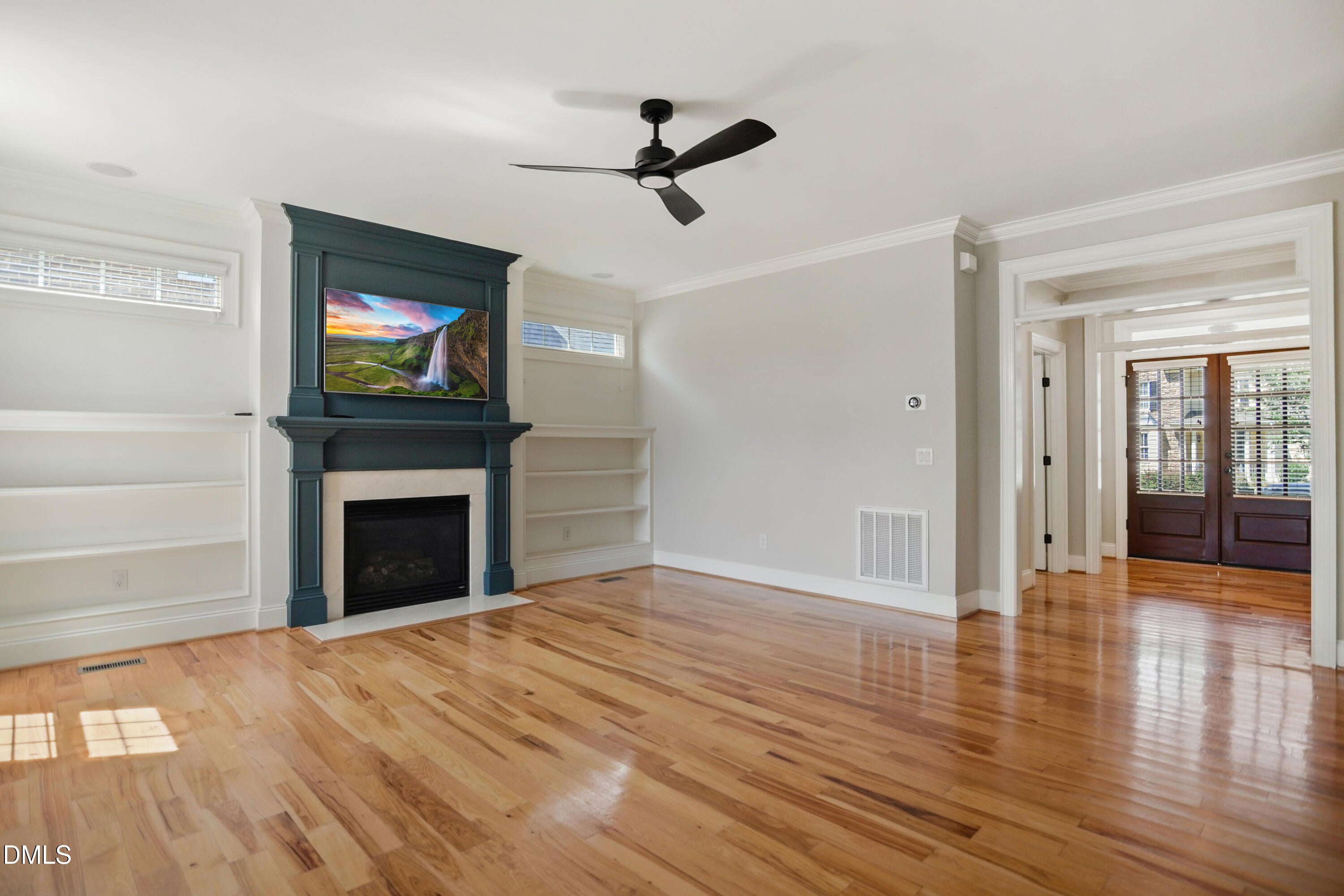 1009 Lyndhurst Falls Lane