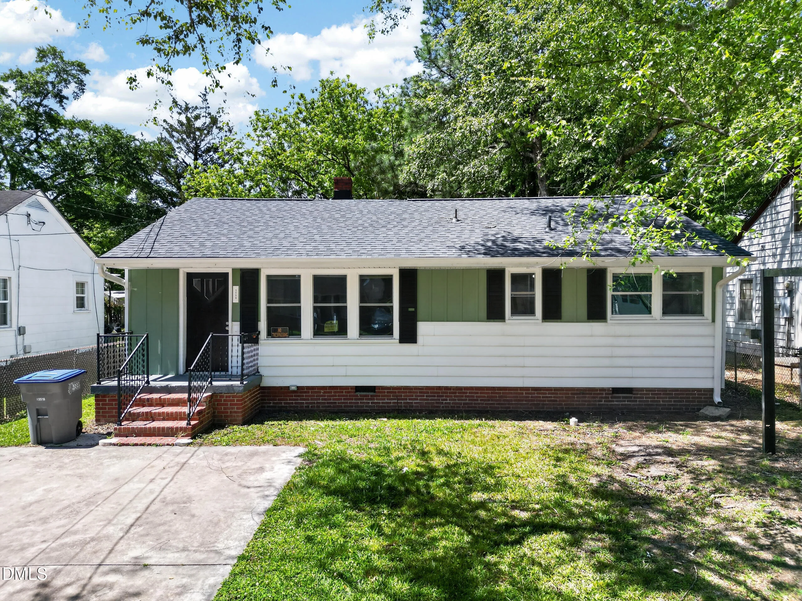 1113 Long Avenue