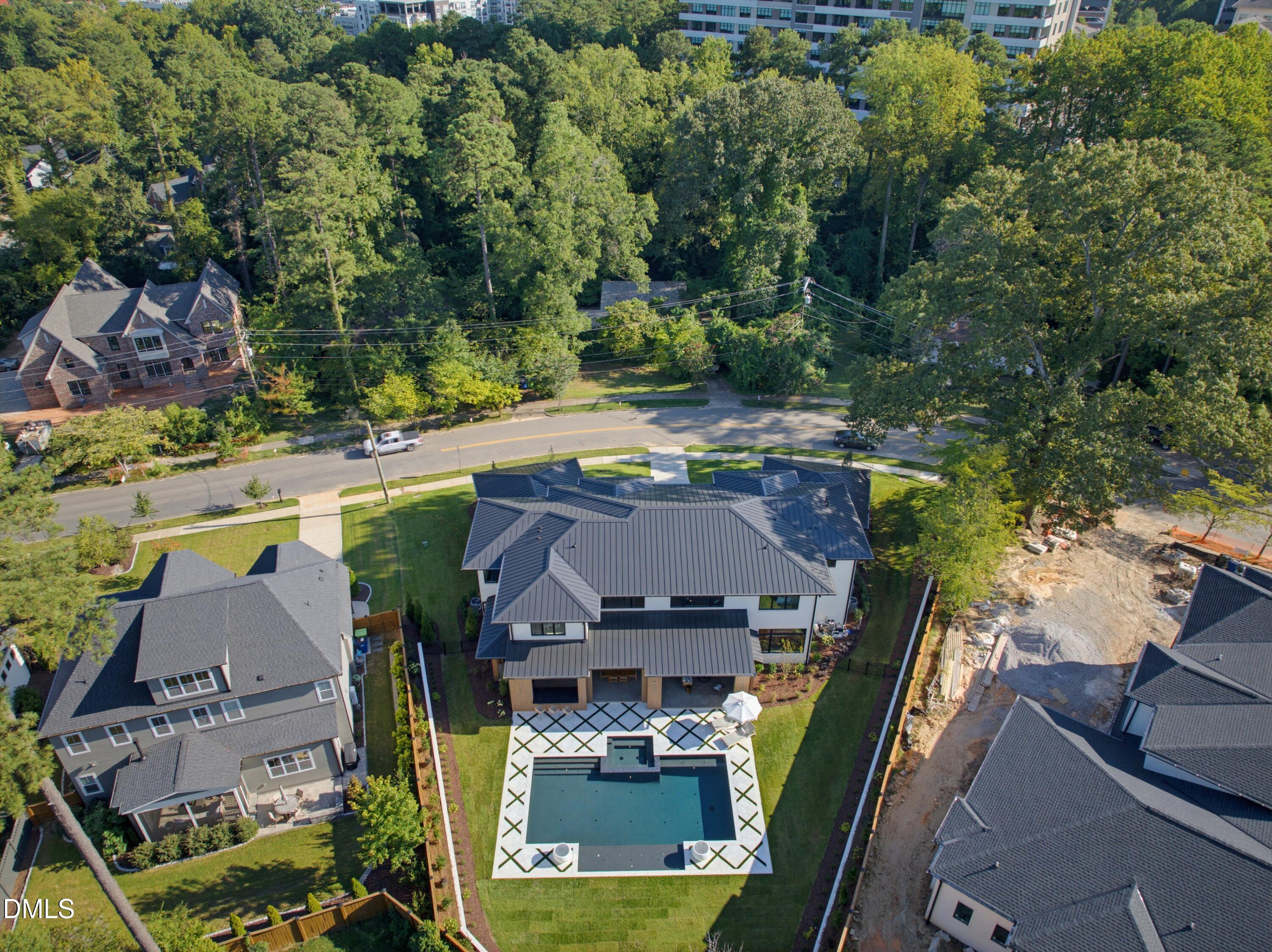 305 Dartmouth Road