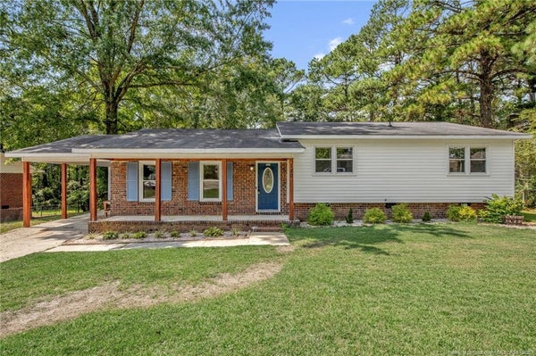 130 S INGLESIDE DR, FAYETTEVILLE, NC 28314 - Image 2b1d04c946367bc4faa8e75870e1c540/1376325845