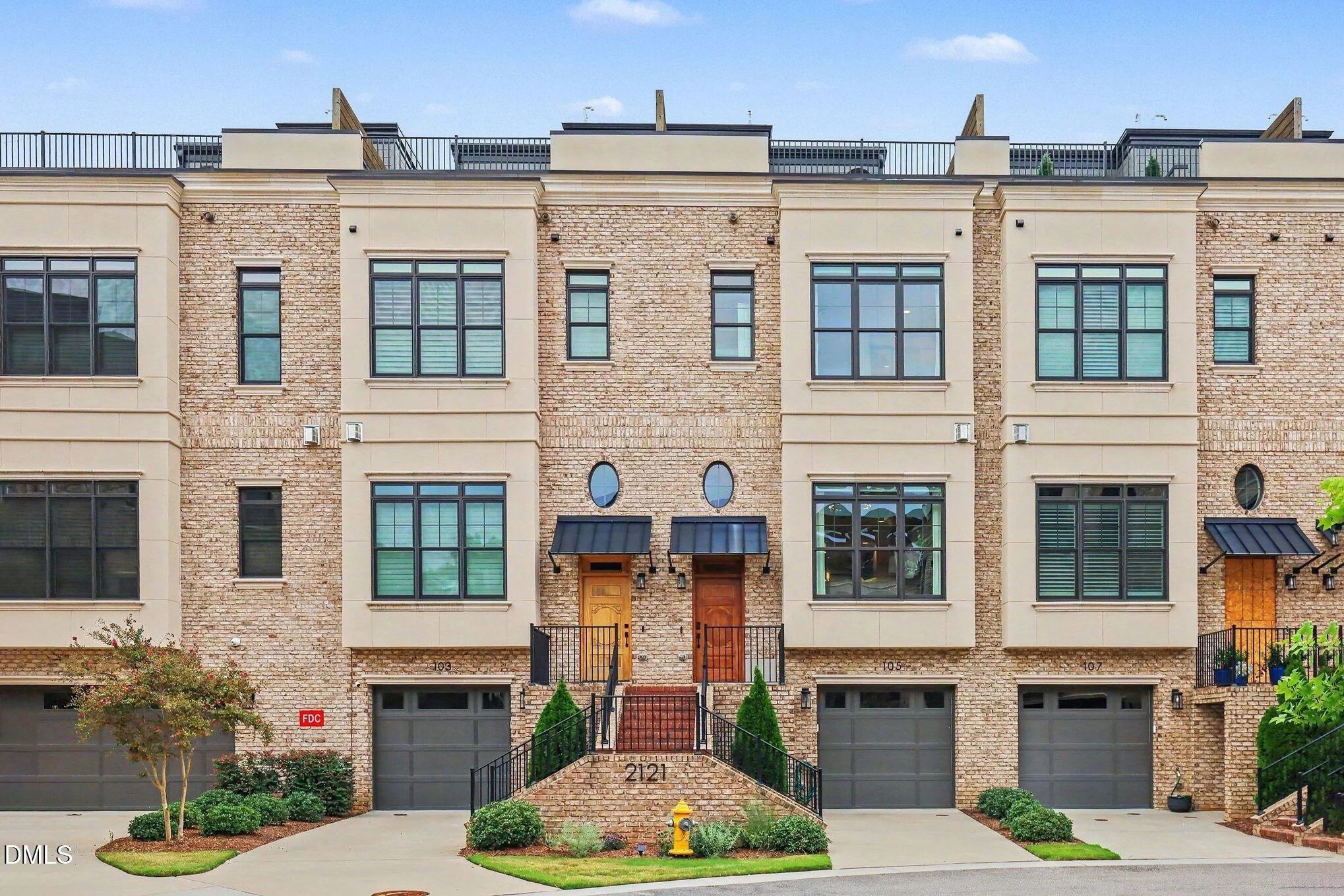2121 Oberlin Village Drive Unit 105
