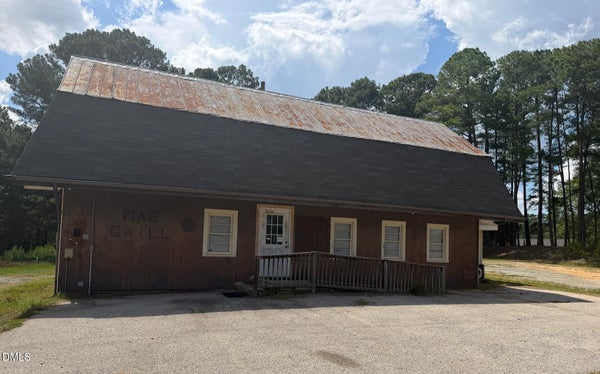 921 STATE HWY 55 W, COATS, NC 27521 - Image 2b65cd15029649c8b438d741f00bfa80/3899439461