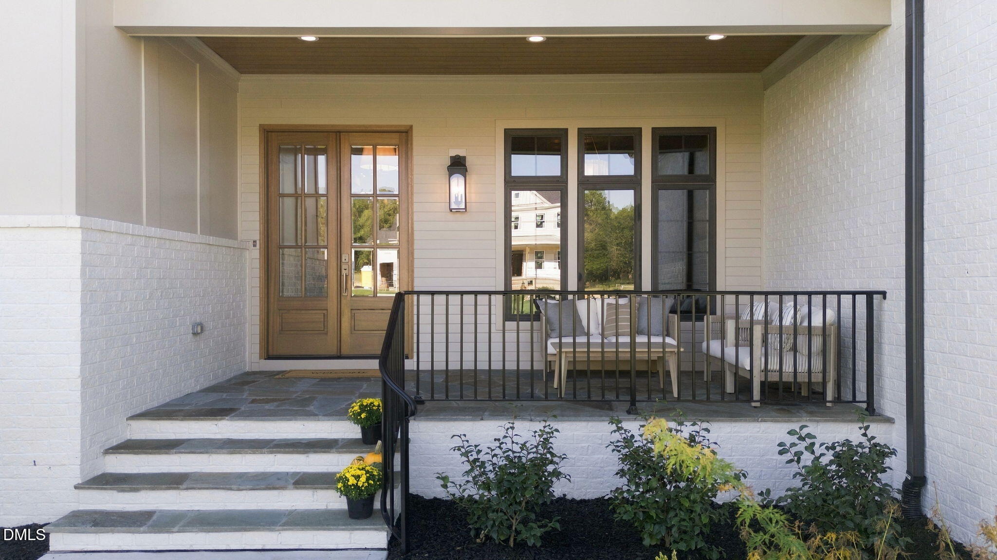 2417 Rosslare Mews Lane