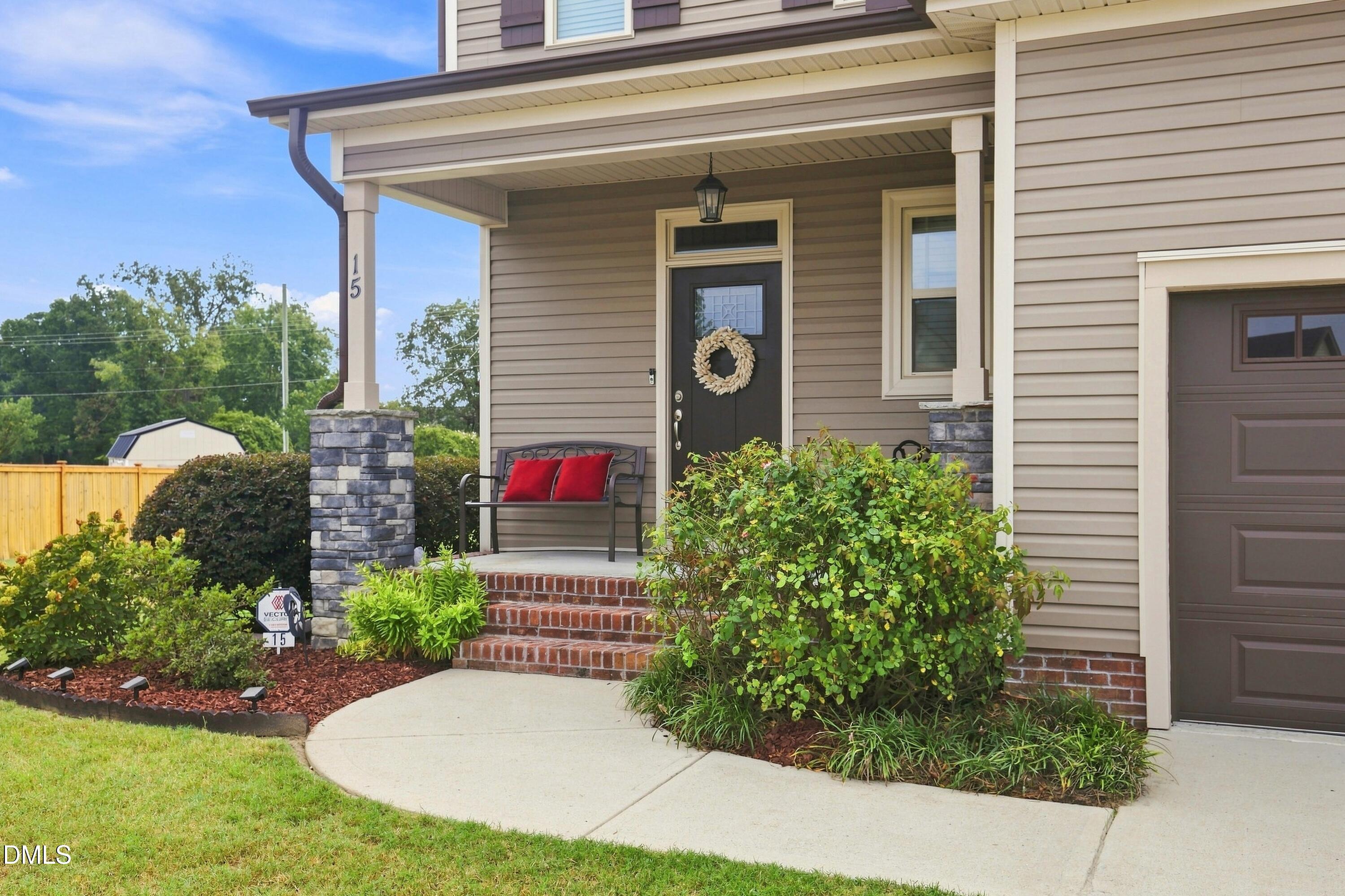 15 Buttonwood Court