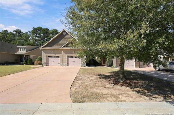 20 CYPRESS CREEK CIRCLE, SOUTHERN PINES, NC 28387 - Image 2be366ef1602db26a69f47179099cf48/2564693013