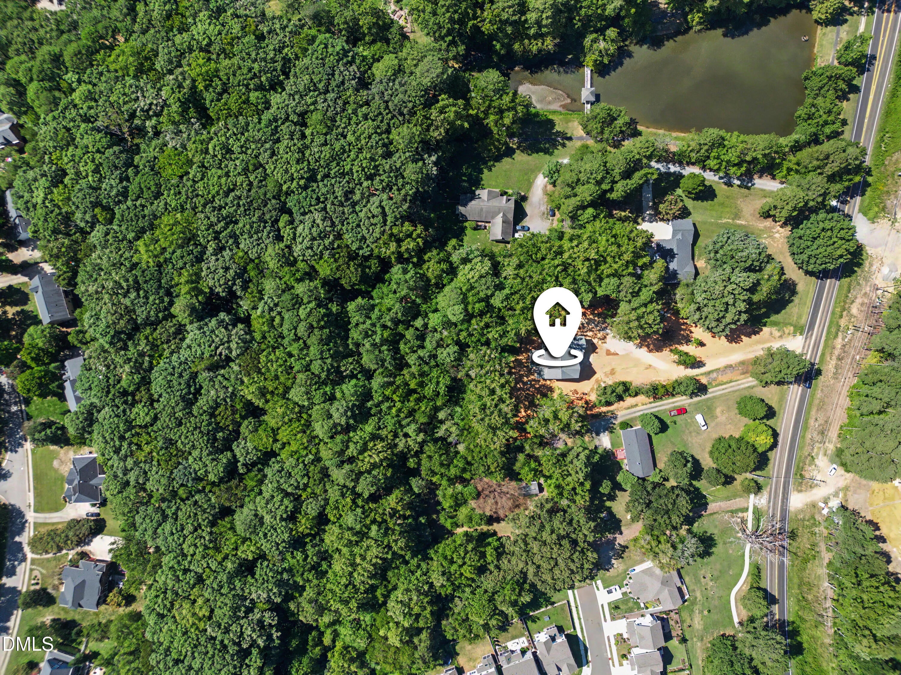 827 Homestead Road