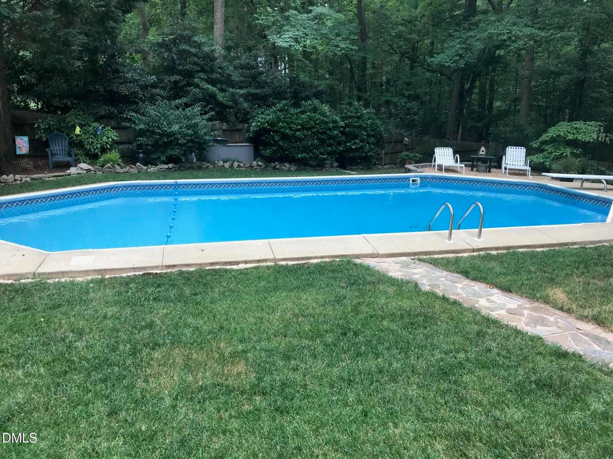 429 Grosvenor Drive