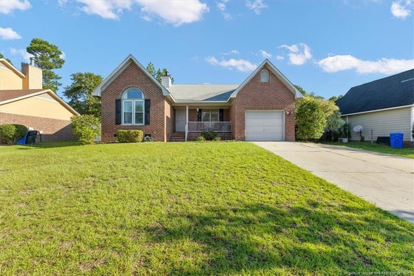 2241 CALISTA CIR, FAYETTEVILLE, NC 28304 - Image 2d9ef464a26323f77fa9b8778a47176f/3773946836