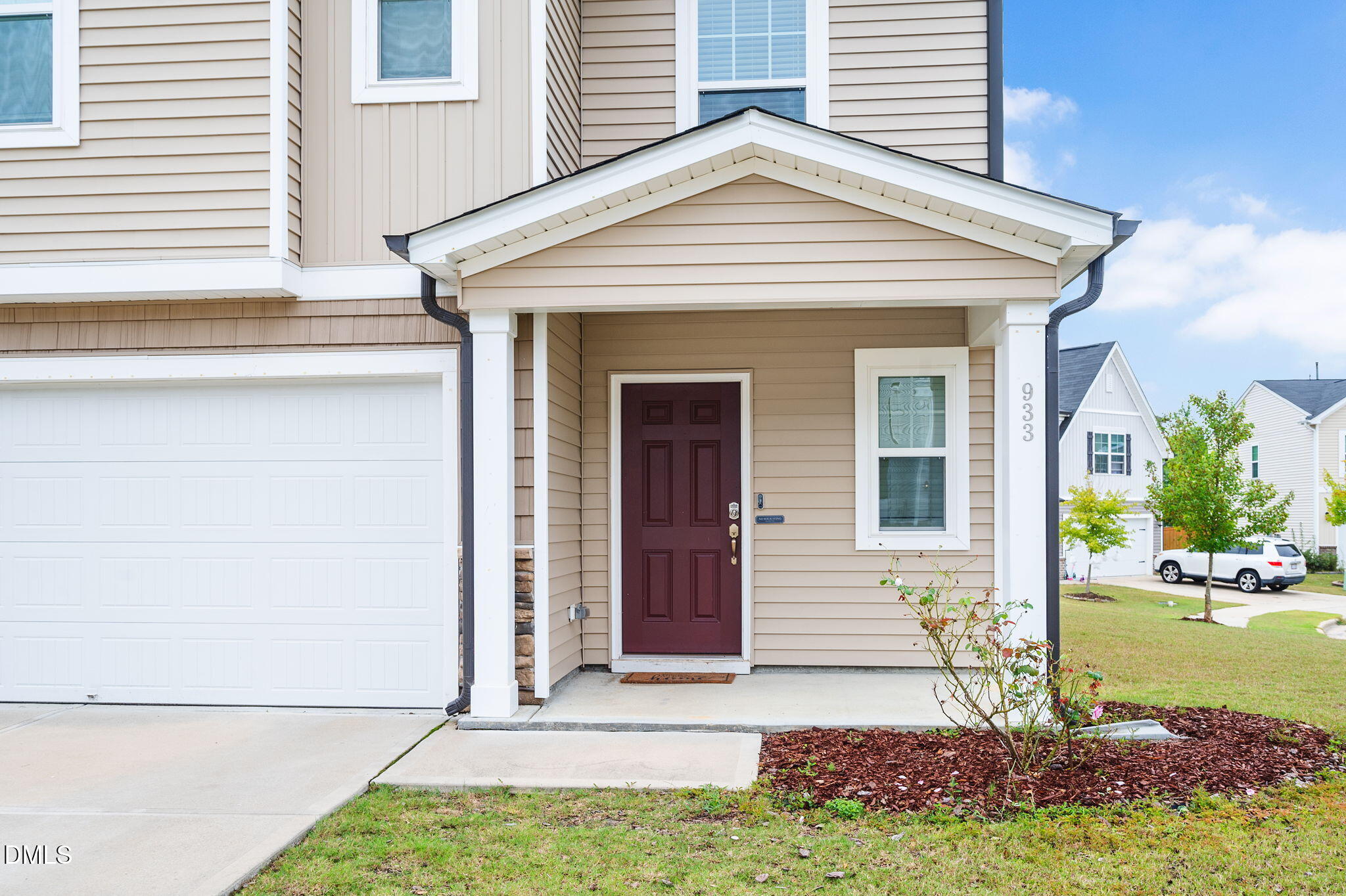 933 Bellewood Gardens Drive
