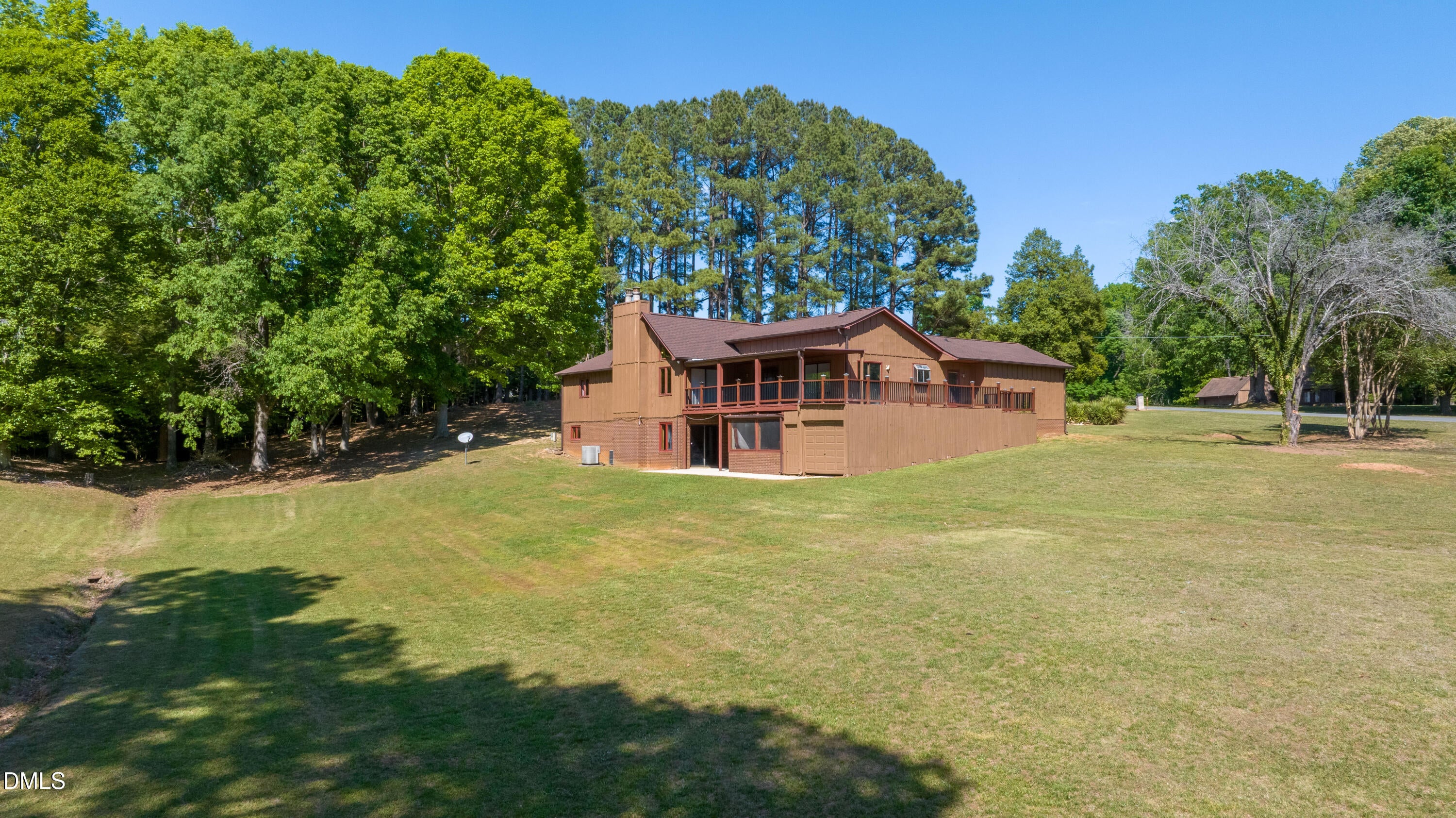 2301 Quail Drive