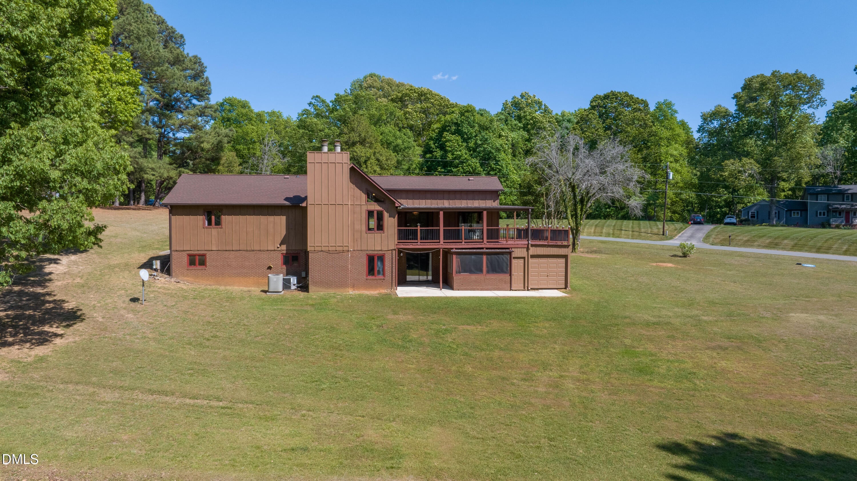 2301 Quail Drive