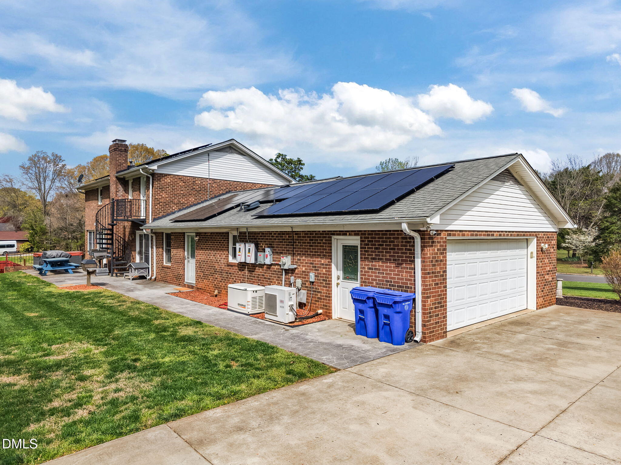 112 E Laramie Drive