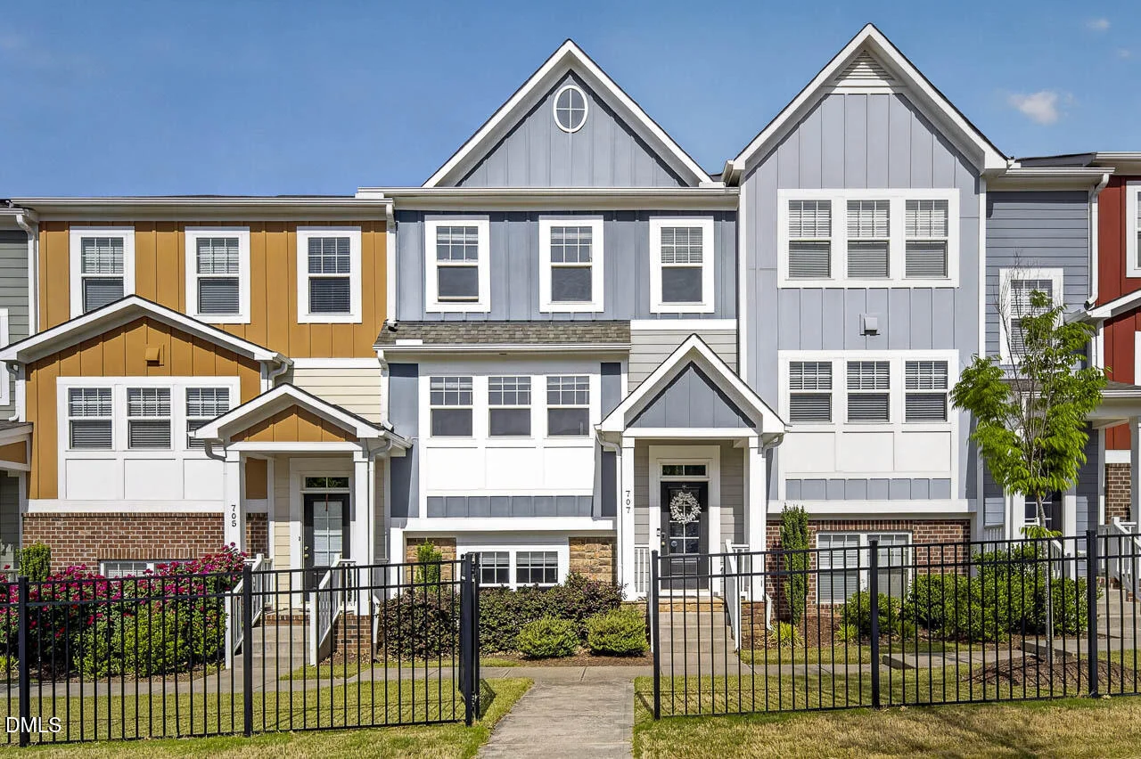 707 Traditions Grande Boulevard