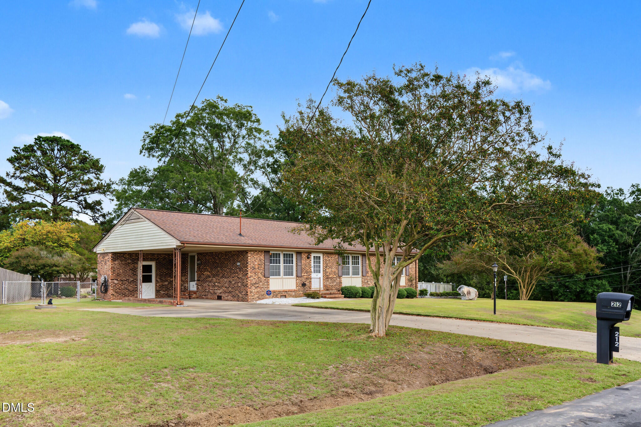 212 E Westwood Drive