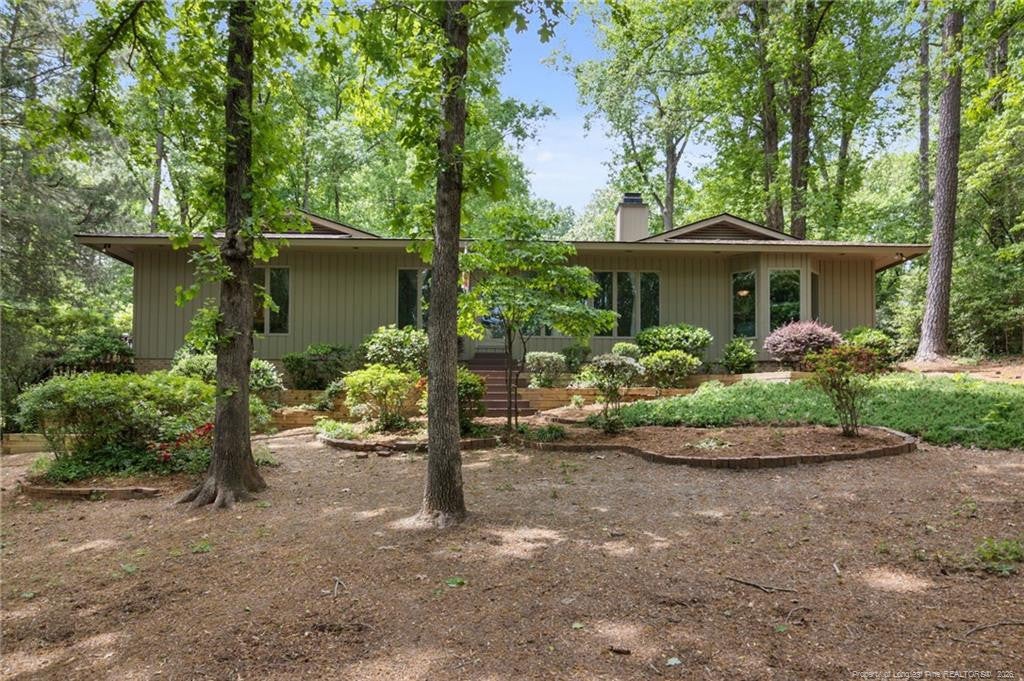 209 Lakeview Drive