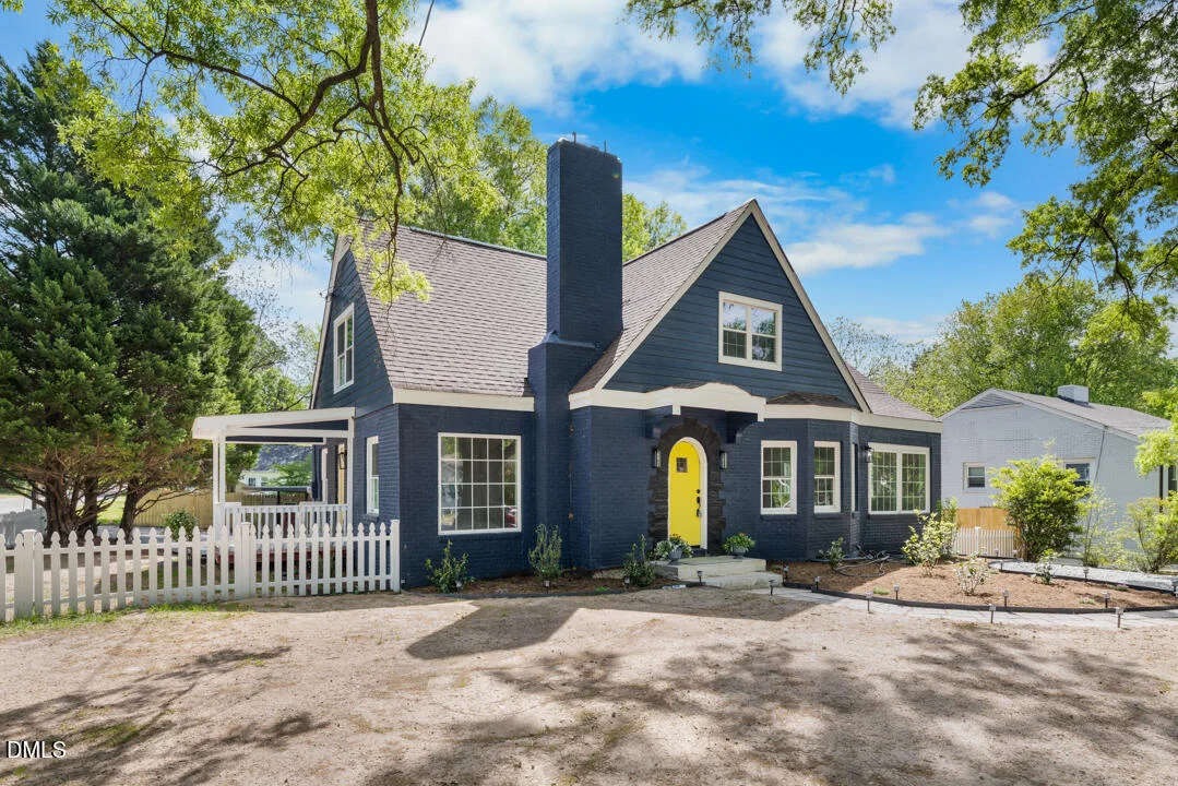 2526 N Roxboro Street