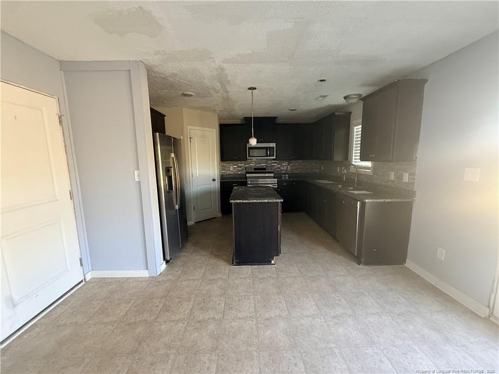10 Rainmaker Street