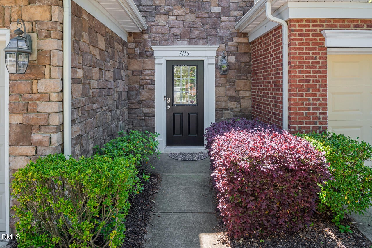 1116 Kingston Grove Drive
