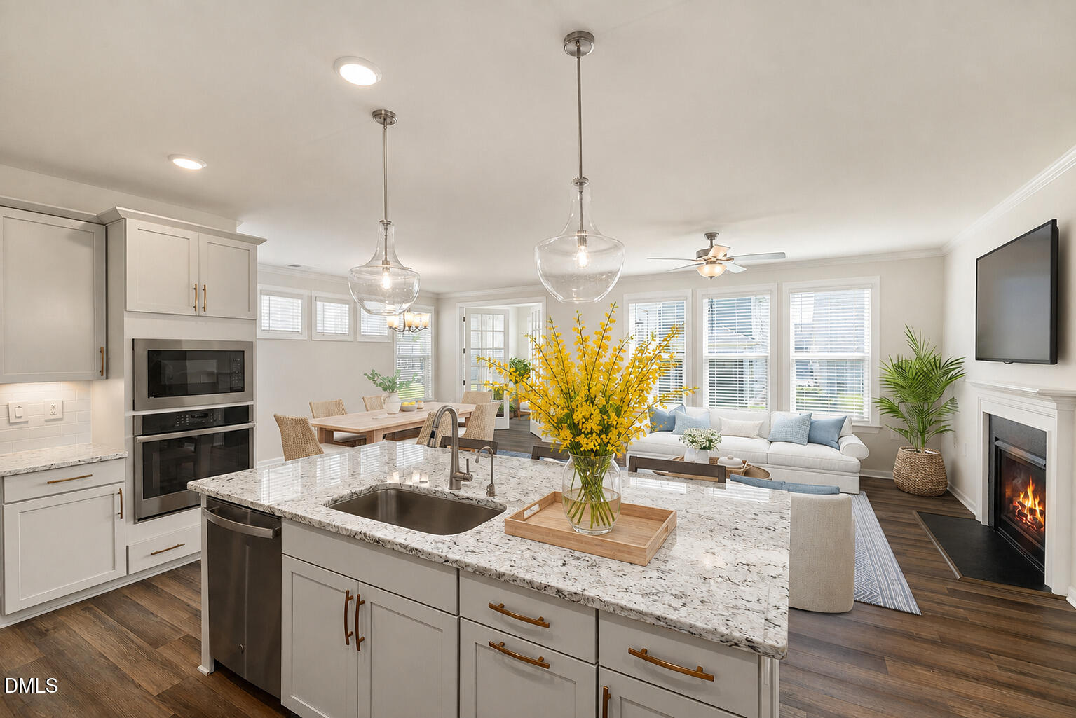 1207 Grangerford Court