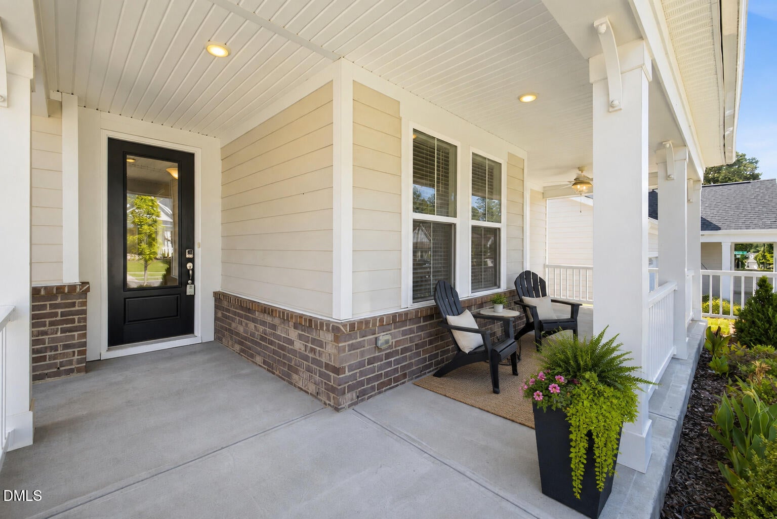 1207 Grangerford Court