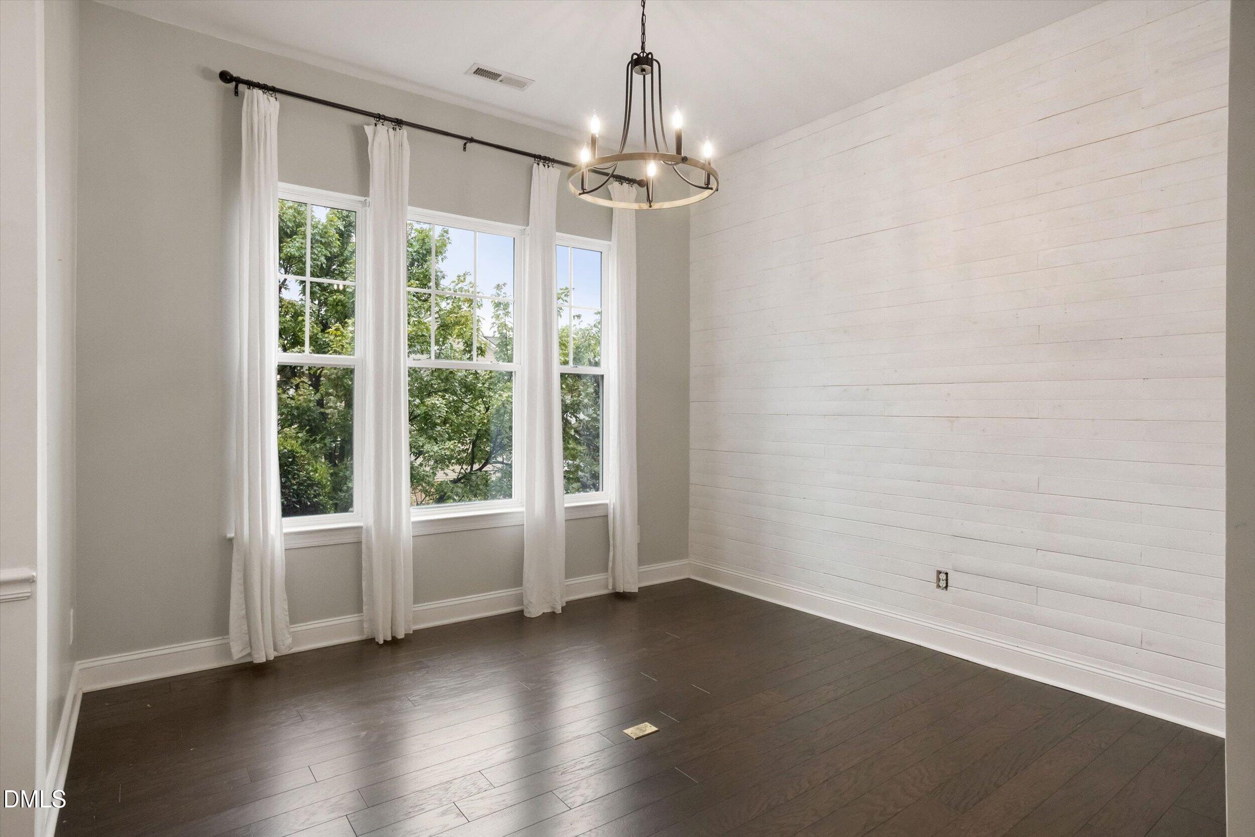 1116 Litchborough Way