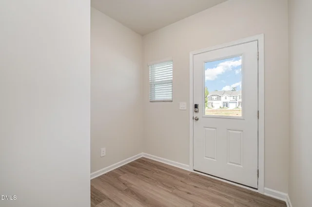 970 Rolling Fields Drive, photo 4 of 24