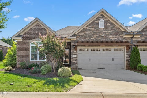 Photo of 138 Dunvegan Lane, Burlington, NC 27215 (MLS # 10183884)