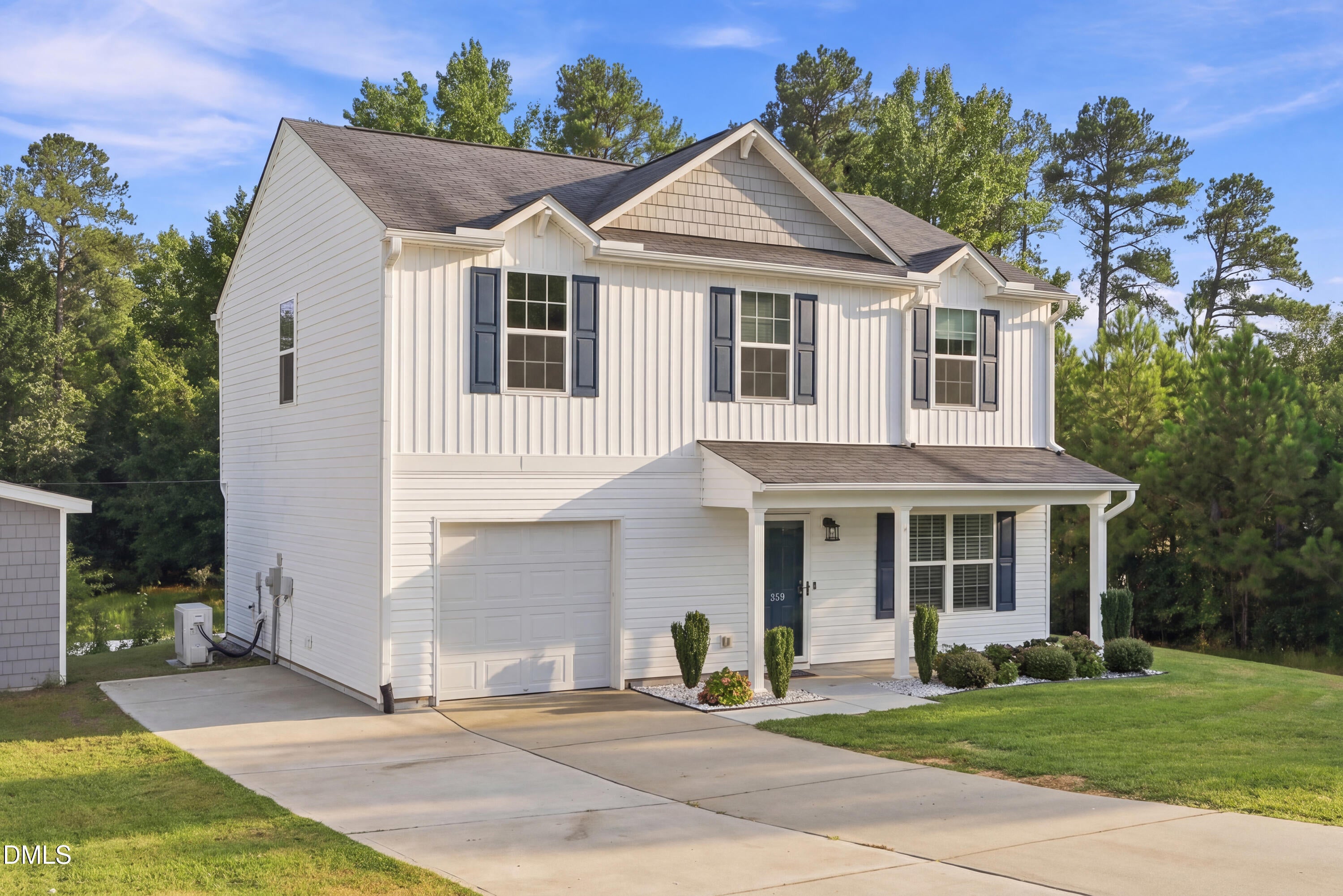 359 Emilies Crossing Way