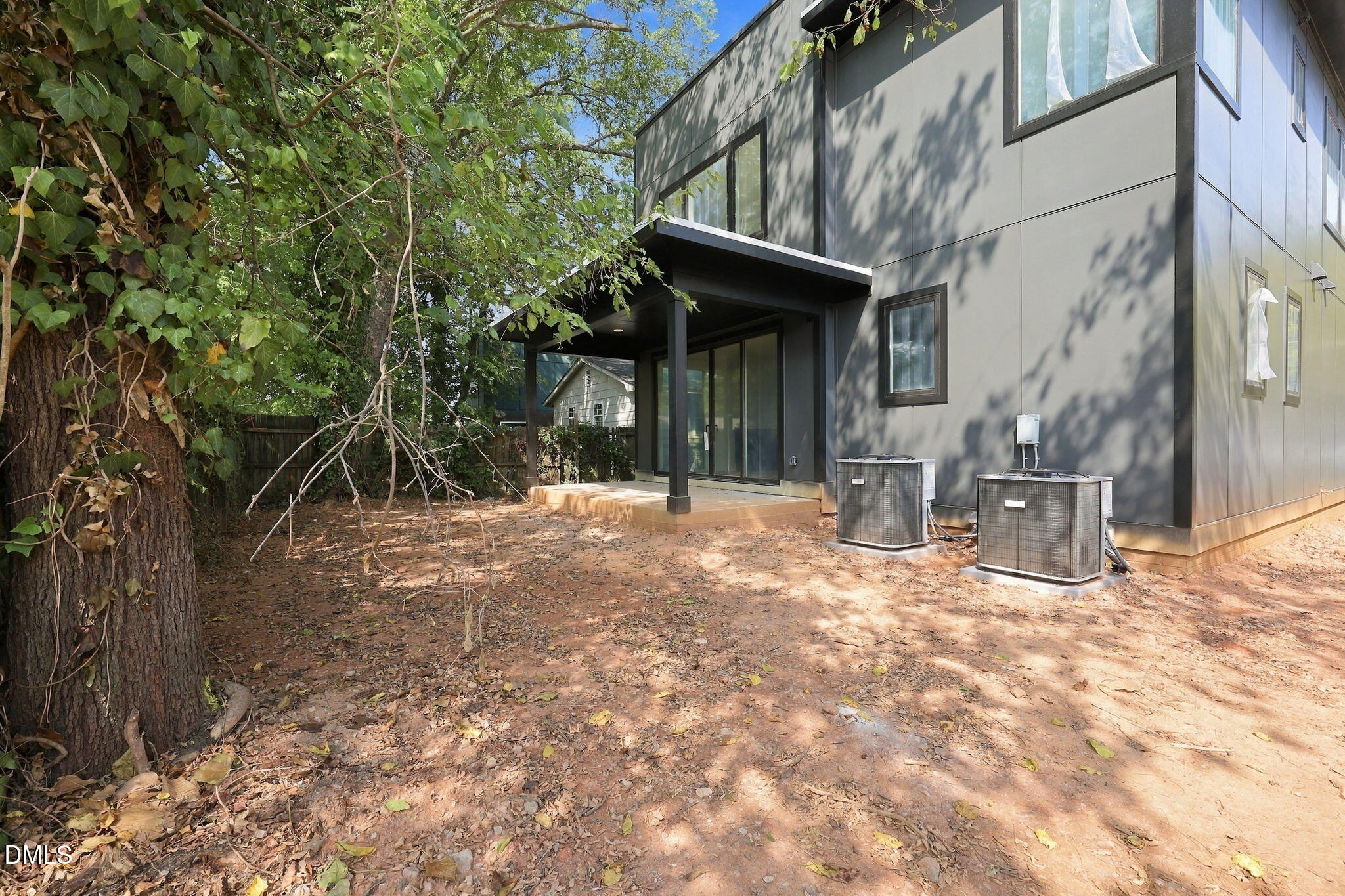 814 E Davie Street