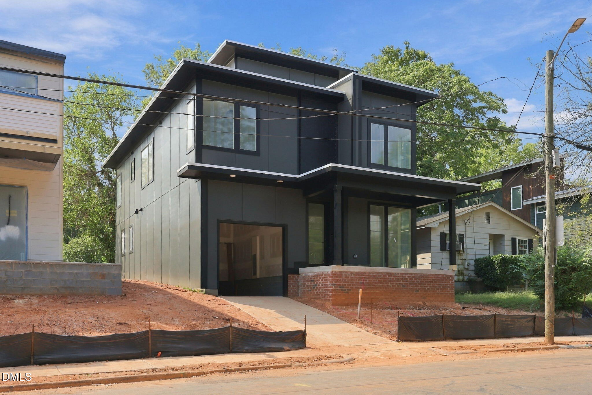 814 E Davie Street