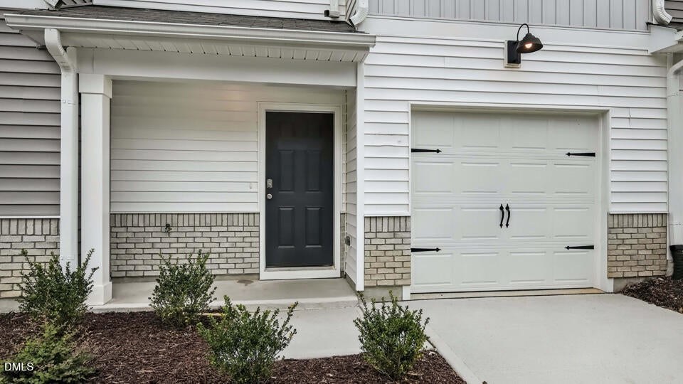 28 Bee Garden Court