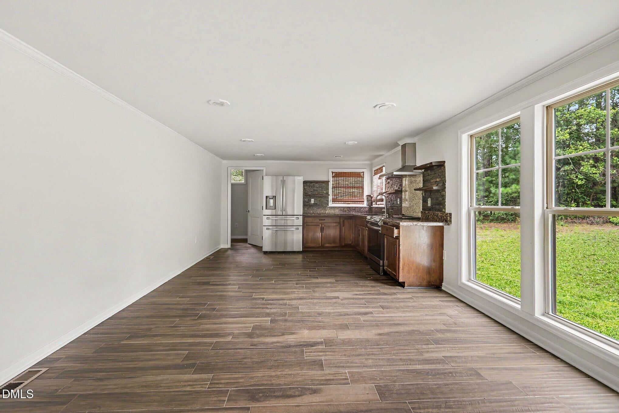 1615 Hunters Trail
