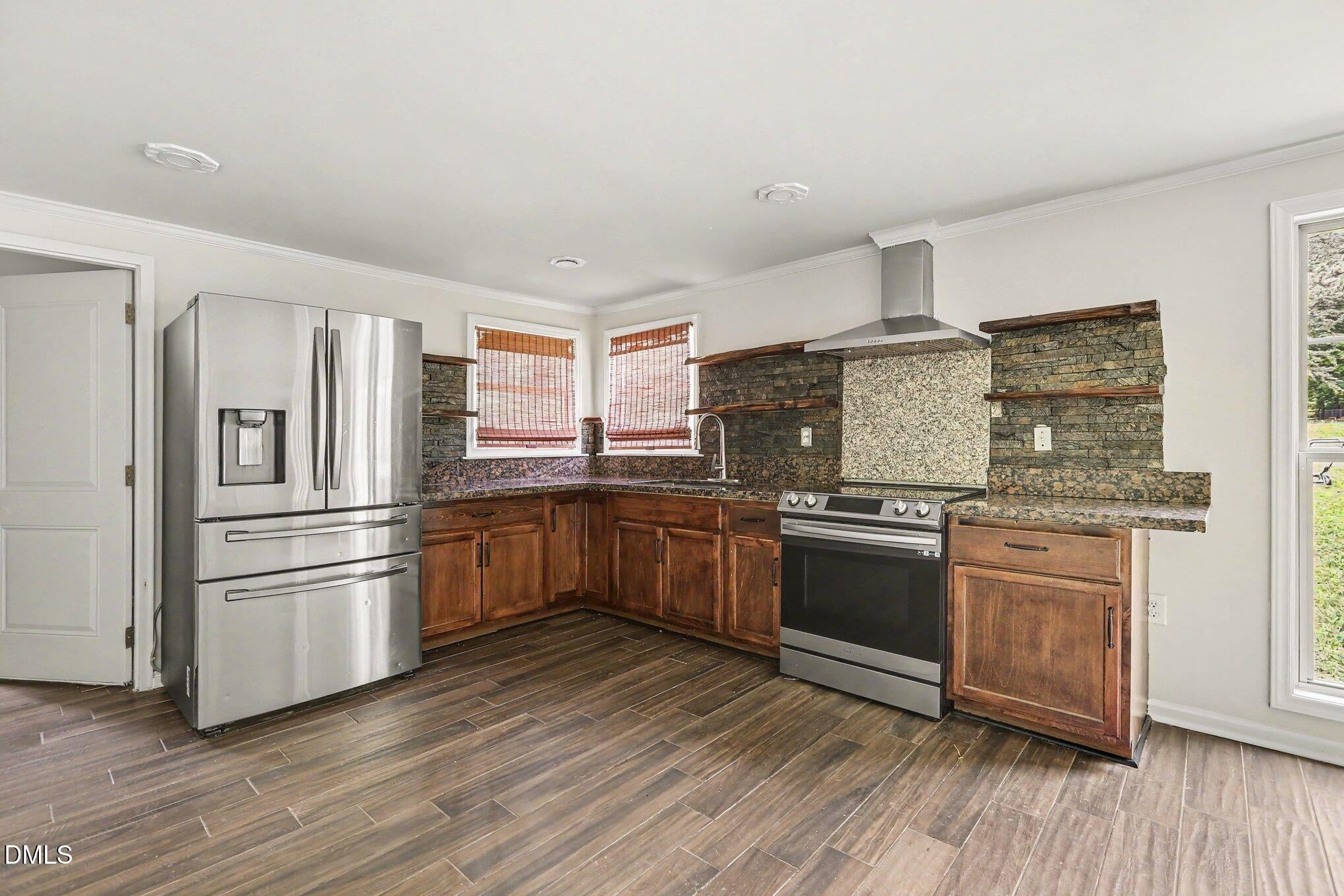 1615 Hunters Trail