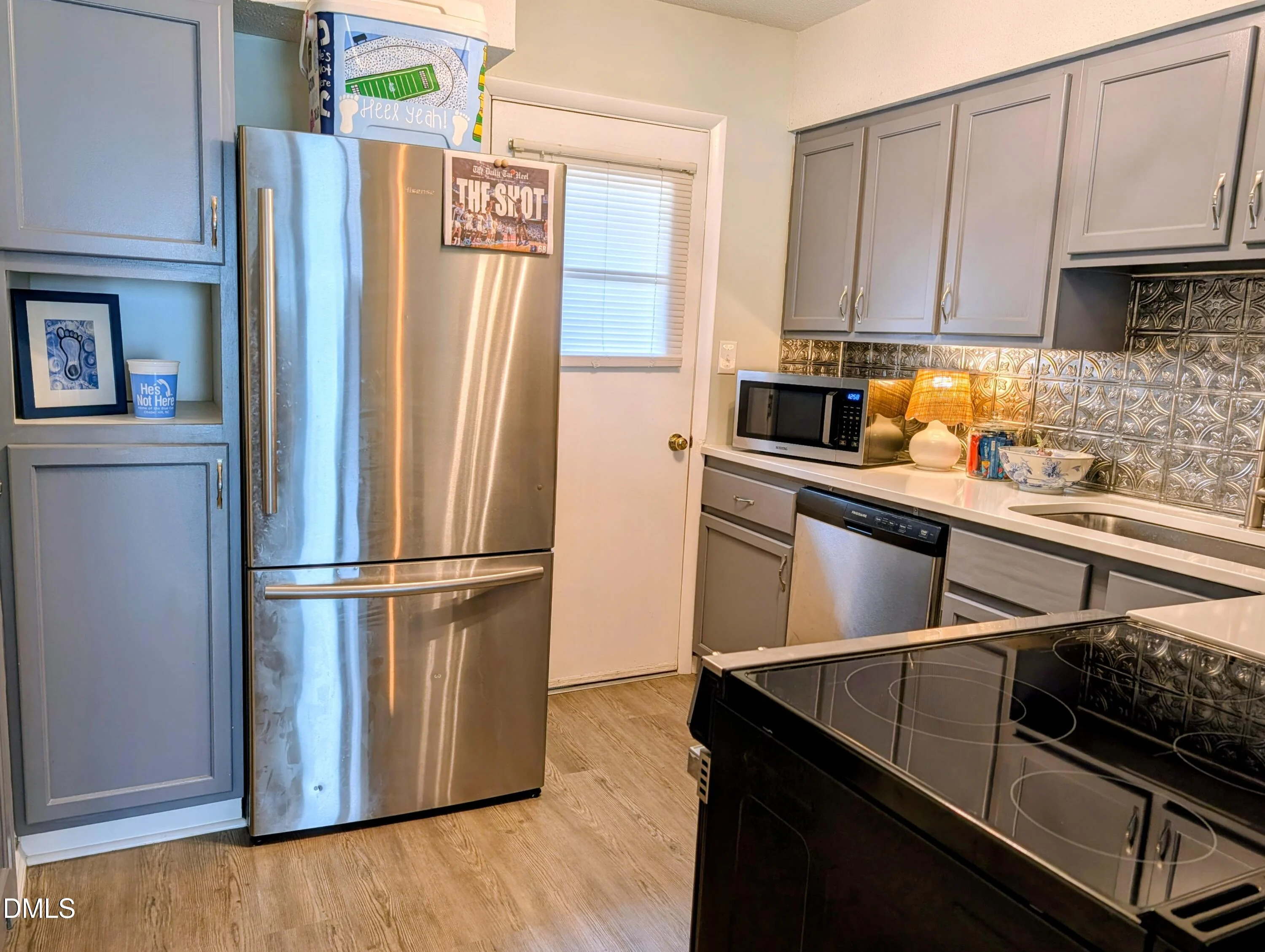 220 Elizabeth Street Unit Apt F3