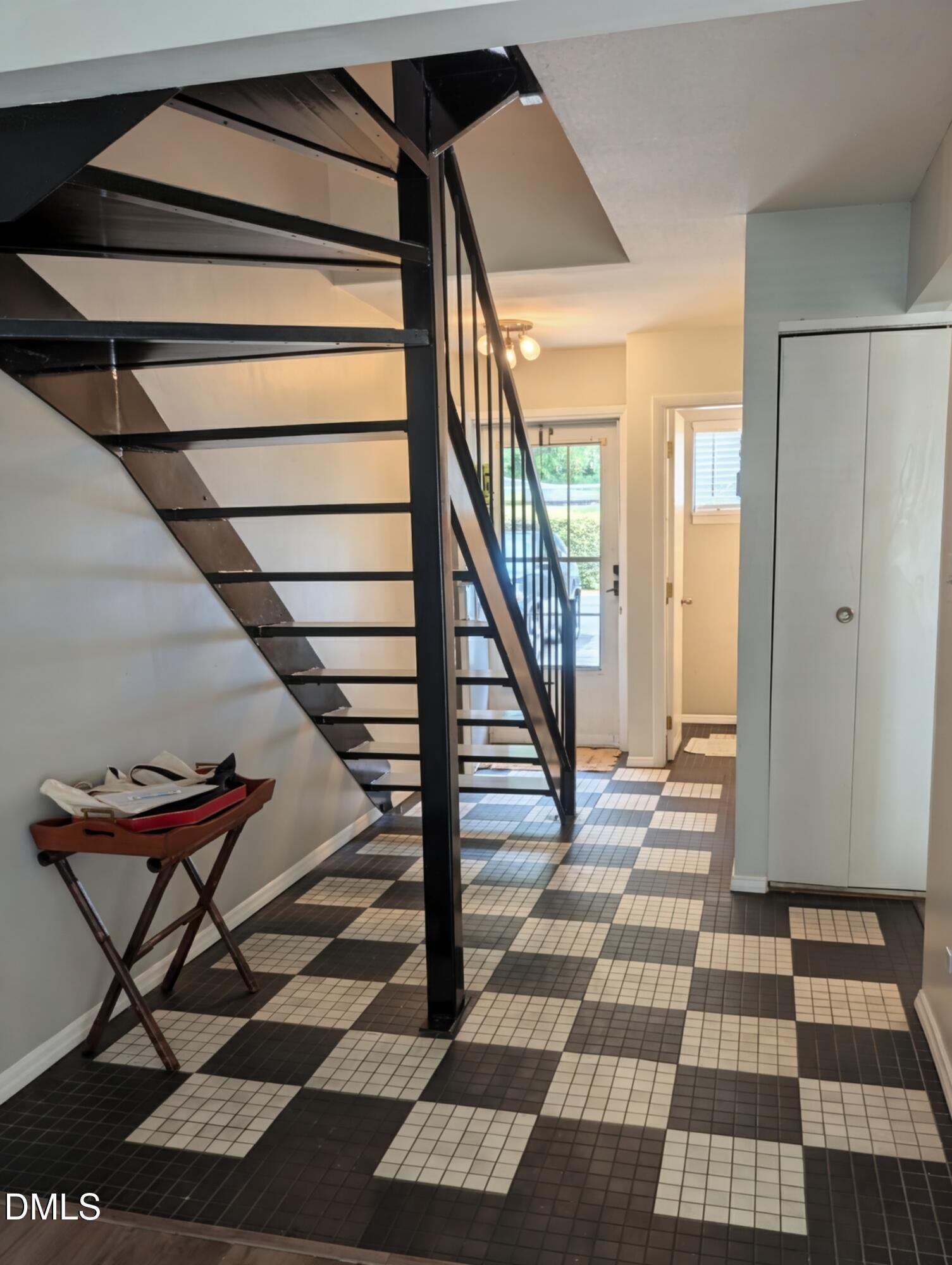 220 Elizabeth Street Apt F3